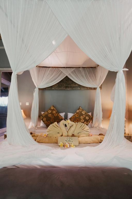 Maylie Bali Villa & Bungalows - 1