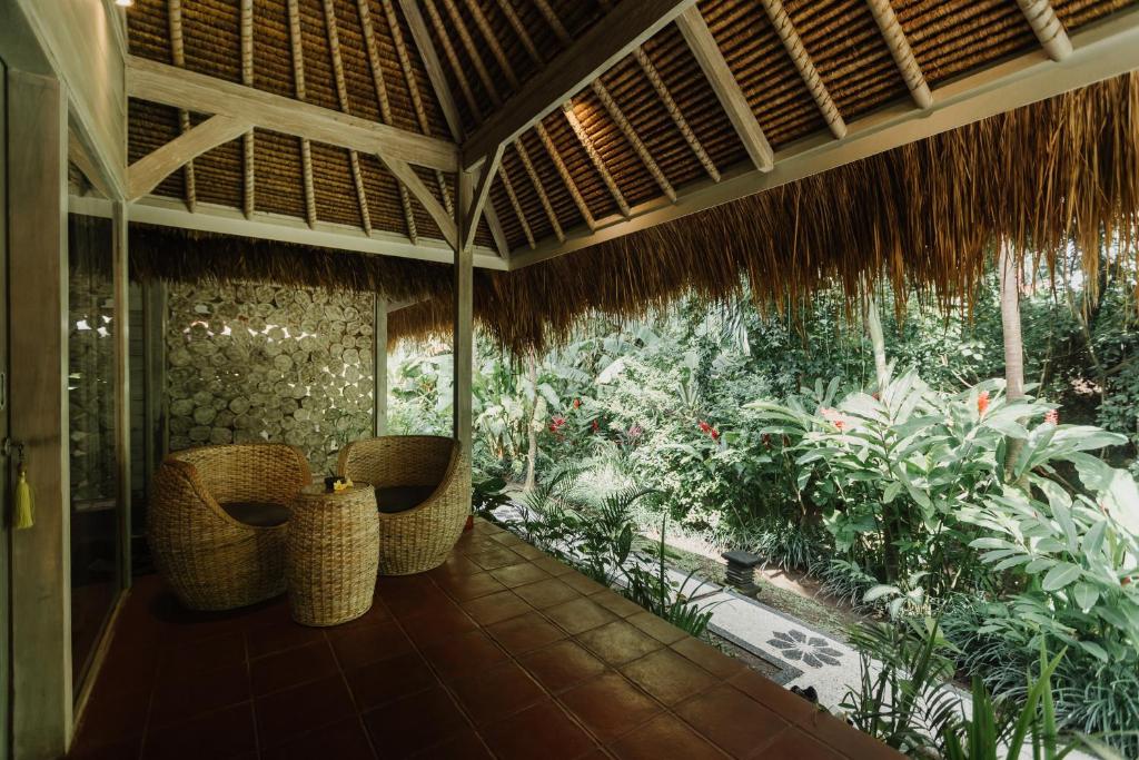 Maylie Bali Villa & Bungalows - 10