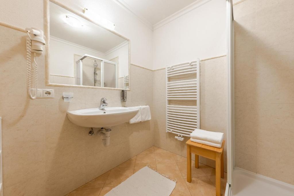 Koupelna v ubytování Hotel Pension Odles