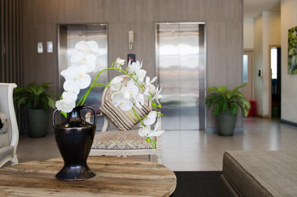 Mirage Express Patong Phuket Hotel - Resim 26