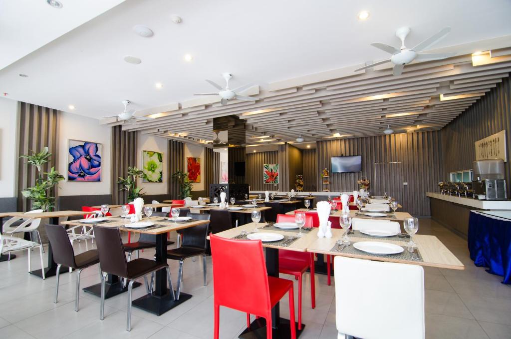 Restaurace v ubytování Mirage Express Patong Phuket Hotel