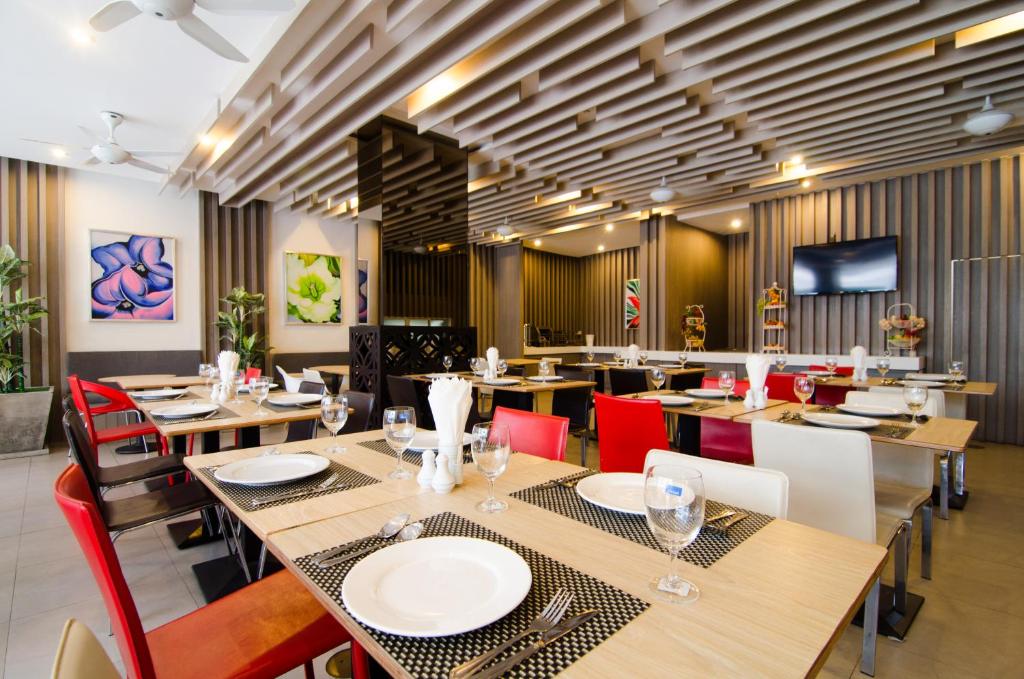 Mirage Express Patong Phuket Hotel - Resim 36