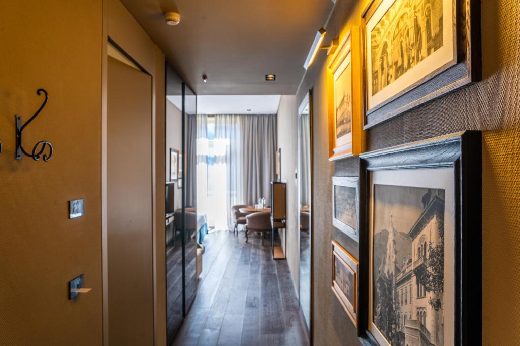 Posezení v ubytování Grand Hotel Billia
