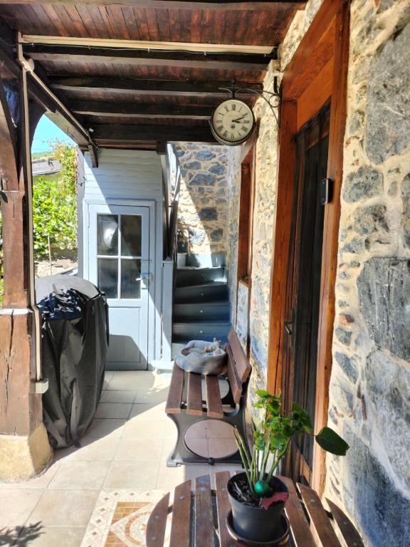 Fotografie z fotogalerie ubytování Lecarréblanc v destinaci Izaut-de-lʼHôtel