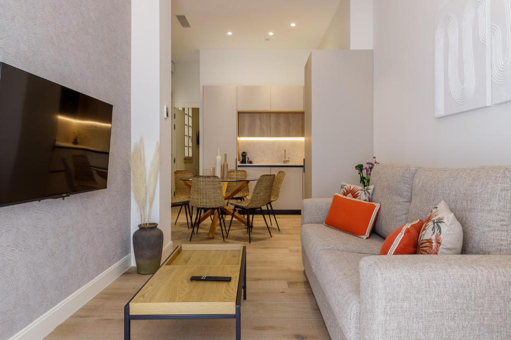 Marques de Velazquez II by Caleta Homes - 1