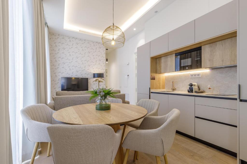 Marques de Velazquez II by Caleta Homes - 15