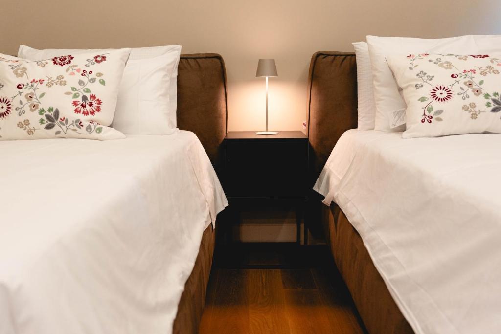 Ayma B&B - Triple Room With Private Bathroom