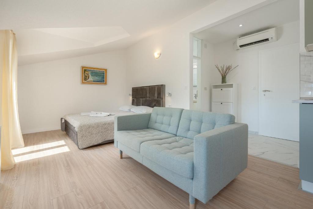 Ruang duduk di Studio apartman Mili