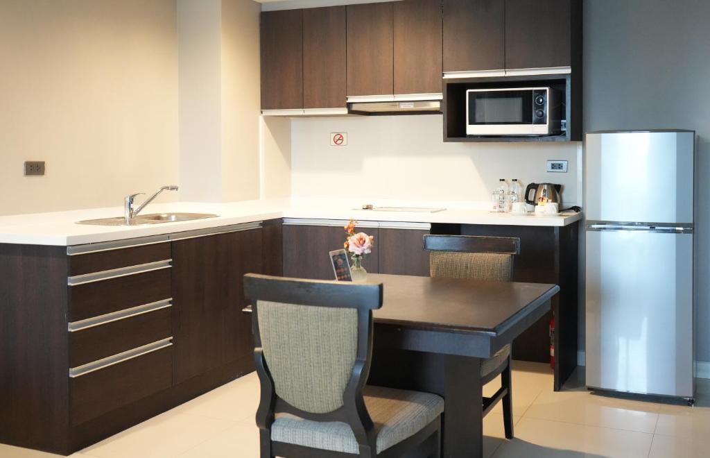 Royal Suite Hotel Bangkok - Resim 15