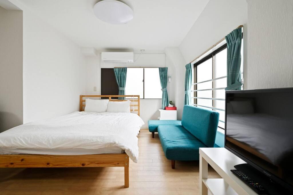 Super close to Dotonbori! Great location room#401