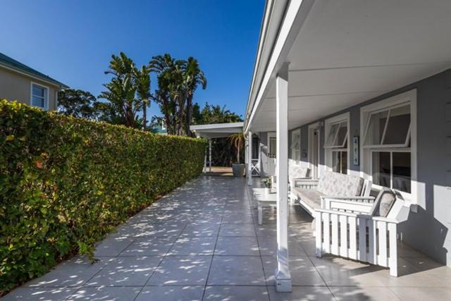 4176 River Club - Image 6
