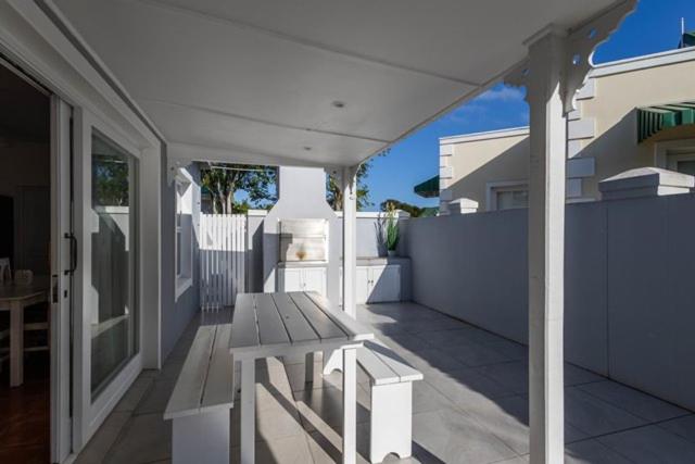 4176 River Club - Image 13