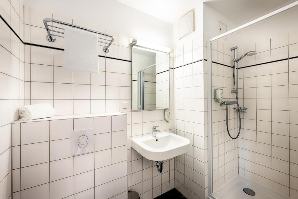 martas Hotel Berlin-Mitte - Resim 28