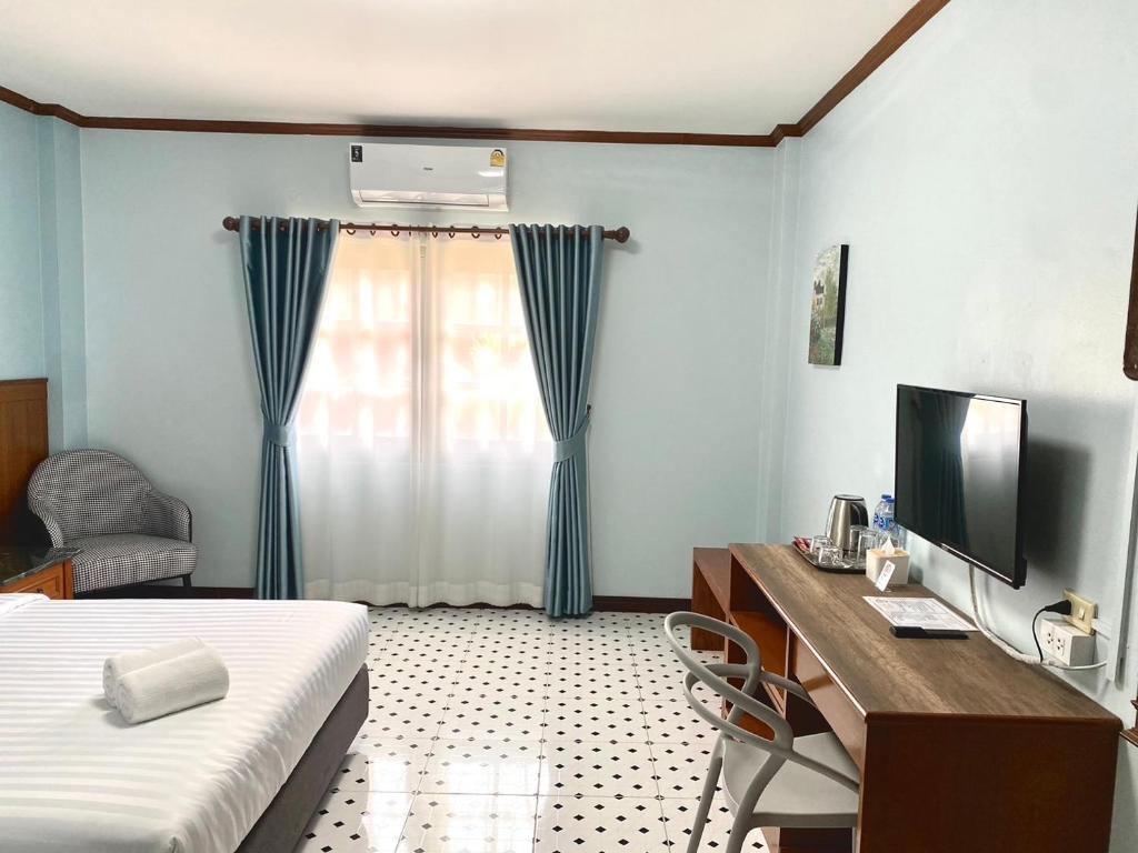 Chainatgrand Hotel - Chambre Double Supérieure