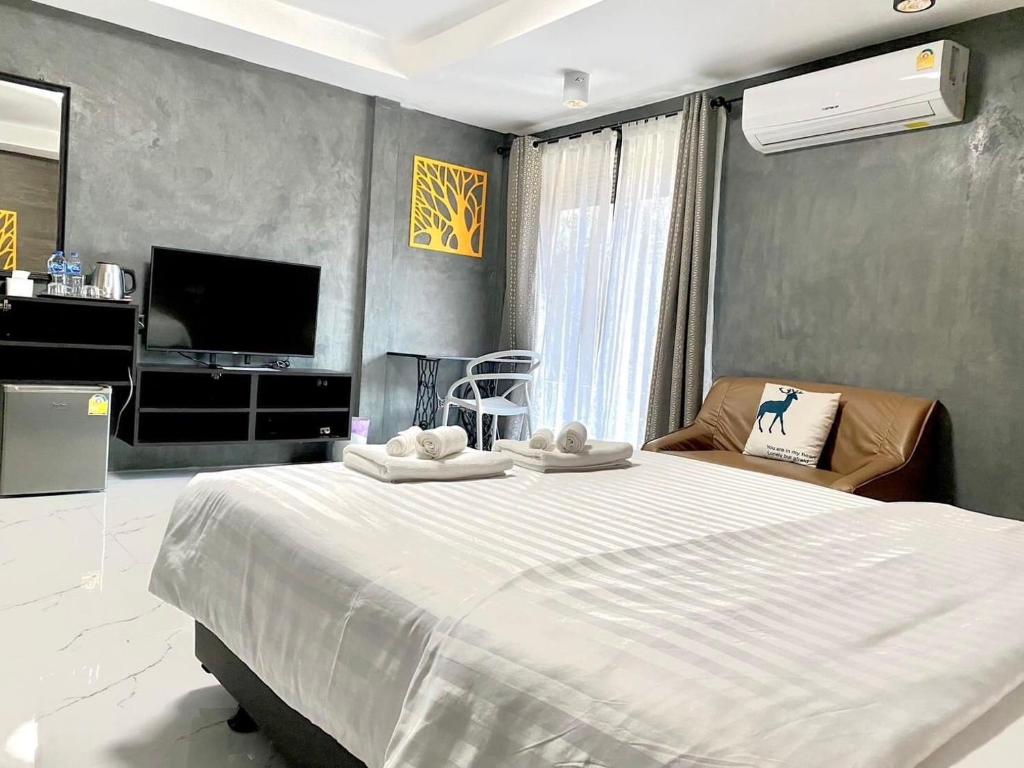 Chainatgrand Hotel - Chambre Double De Luxe