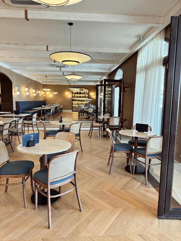 Restaurace v ubytování Hotel Pine