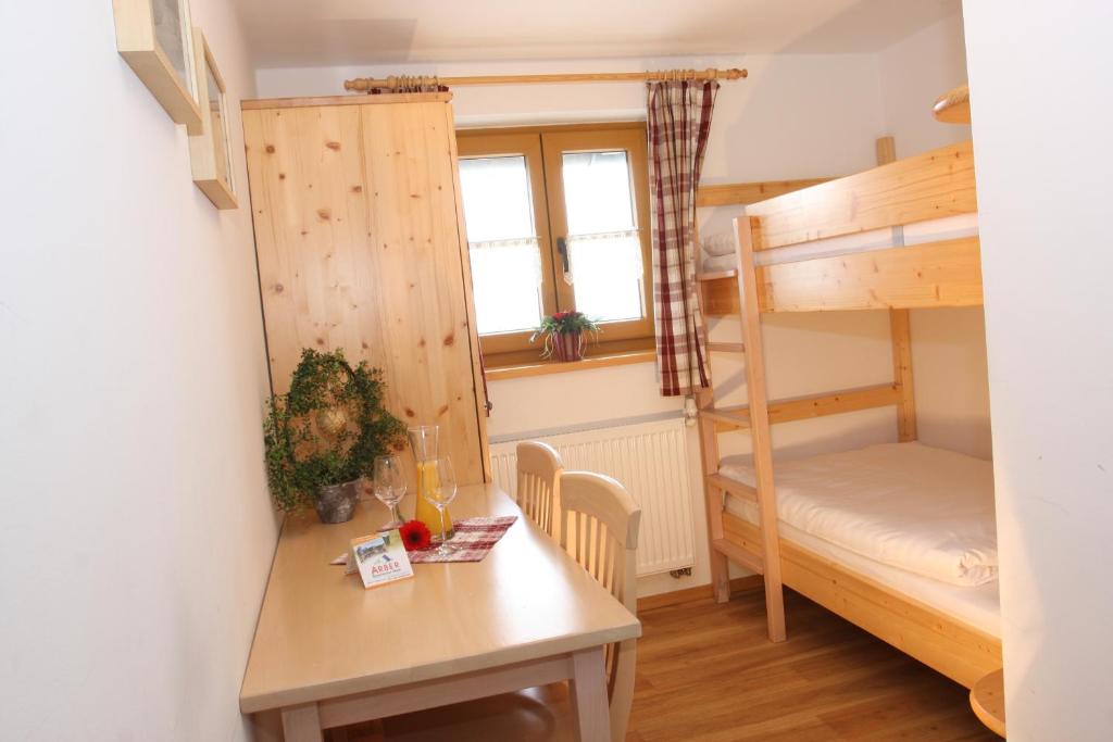 Postel nebo postele na pokoji v ubytování Arberschutzhaus