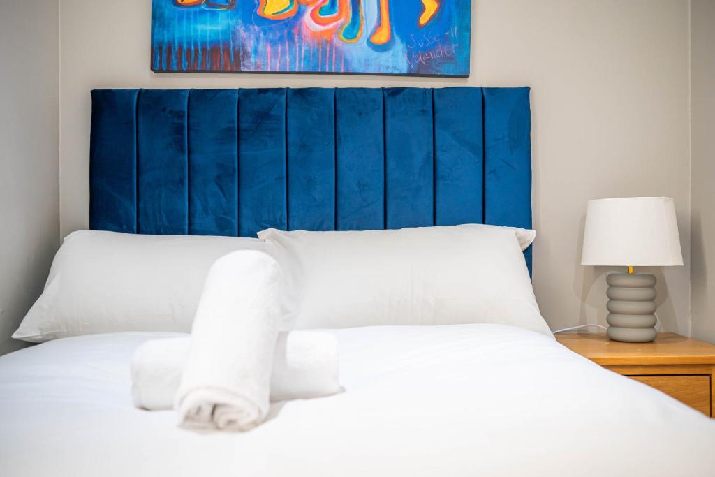 Postel nebo postele na pokoji v ubytování Bessemer Rooms