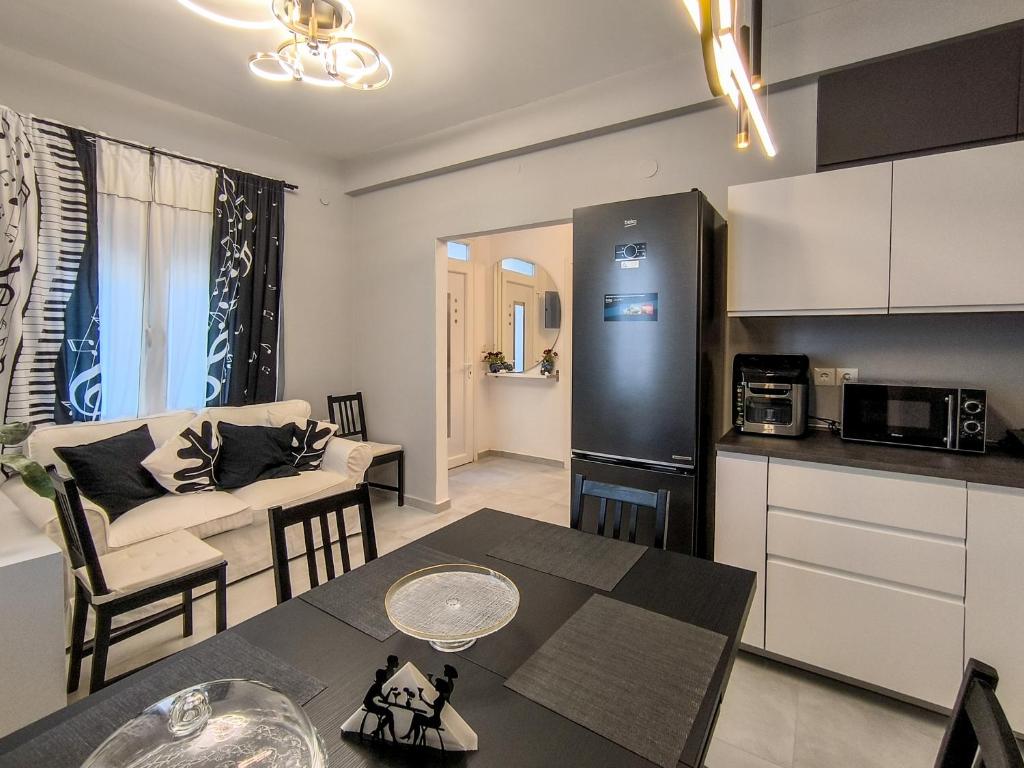 Kuchyň nebo kuchyňský kout v ubytování Ermina House