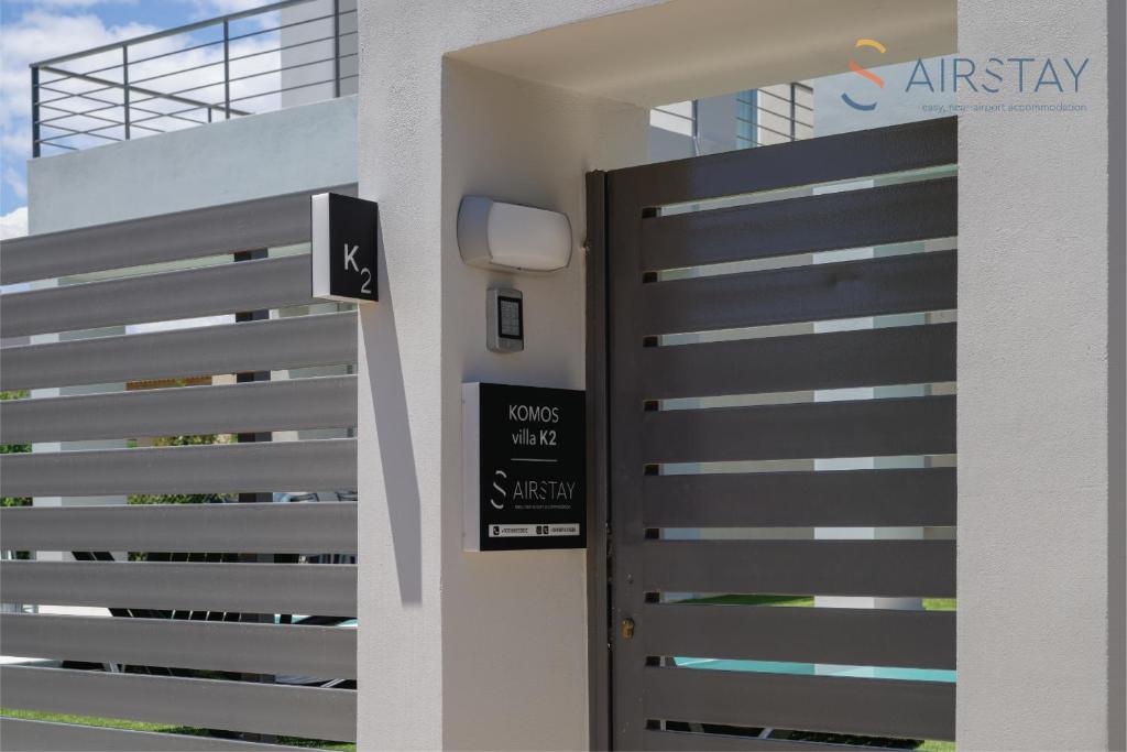 Φωτογραφία από το άλμπουμ του Komos Villas Airport by Airstay σε Αρτέμιδα