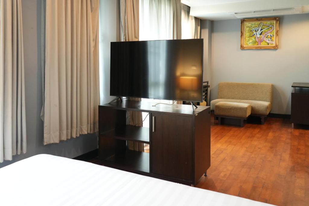 Royal Suite Hotel Bangkok - Resim 8