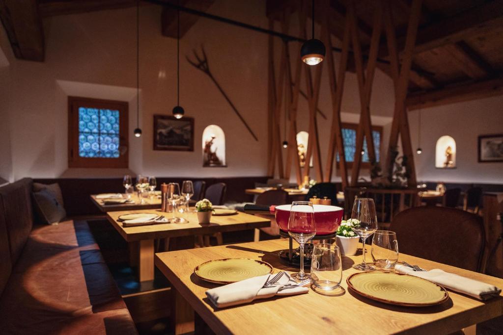 Restaurace v ubytování Sunstar Hotel Klosters