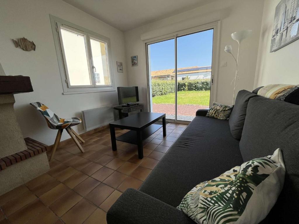 Posedenie v ubytovaní Maison à St Hilaire de Riez, proche plage, 7 pers, terrasse, jardin clos, animaux acceptés - FR-1-324-544