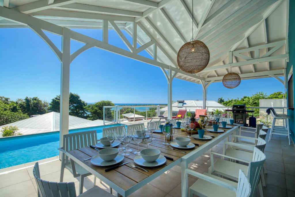 Πισίνα στο ή κοντά στο MQDI98 - 13 pax