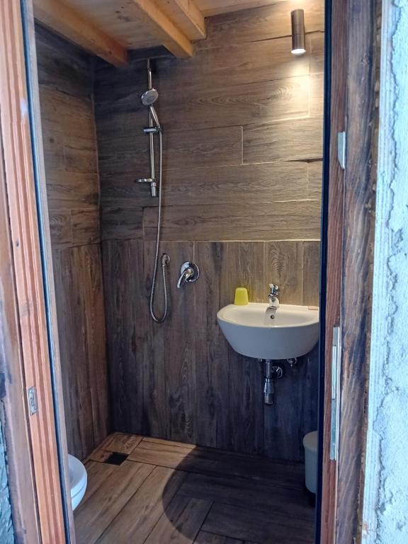 Koupelna v ubytování Glamping C Selva Tenda Castagno