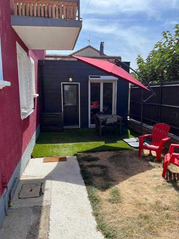 Budynek, w którym mieści się apartament