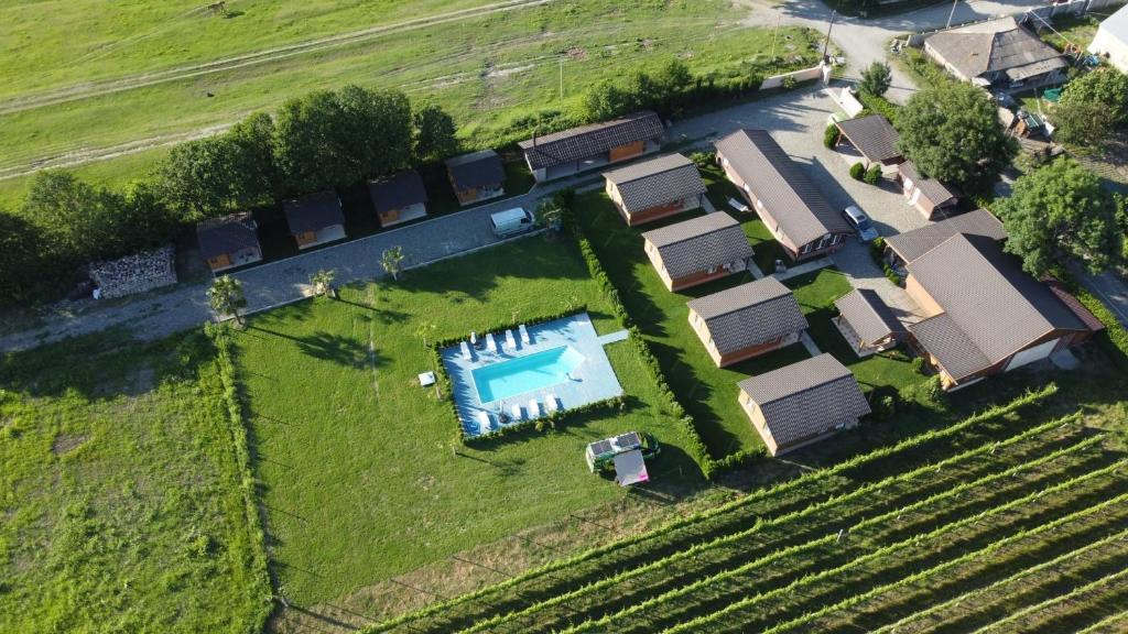 Bazén v ubytování Finca Idoize Camping Hotel nebo v jeho okolí