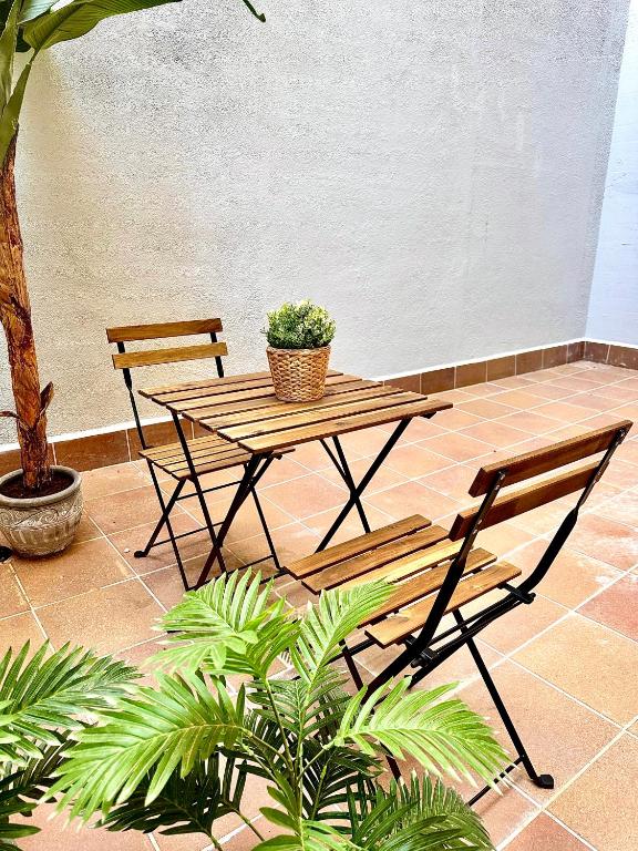 Monturiol Apartaments - 18