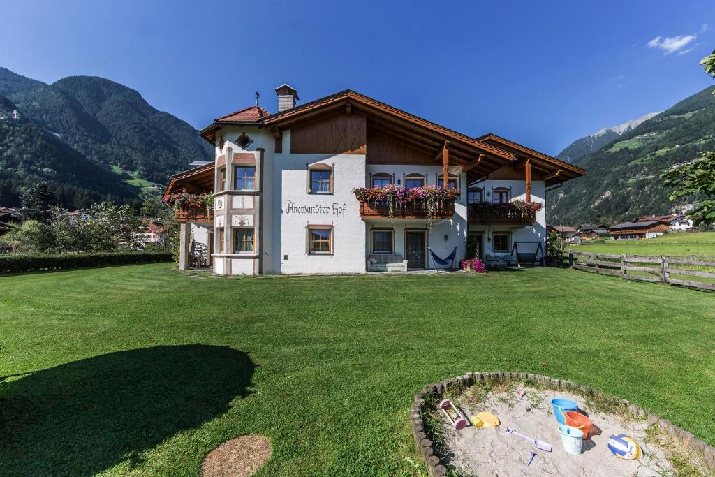 Gallery image of Anewandterhof in Brunico