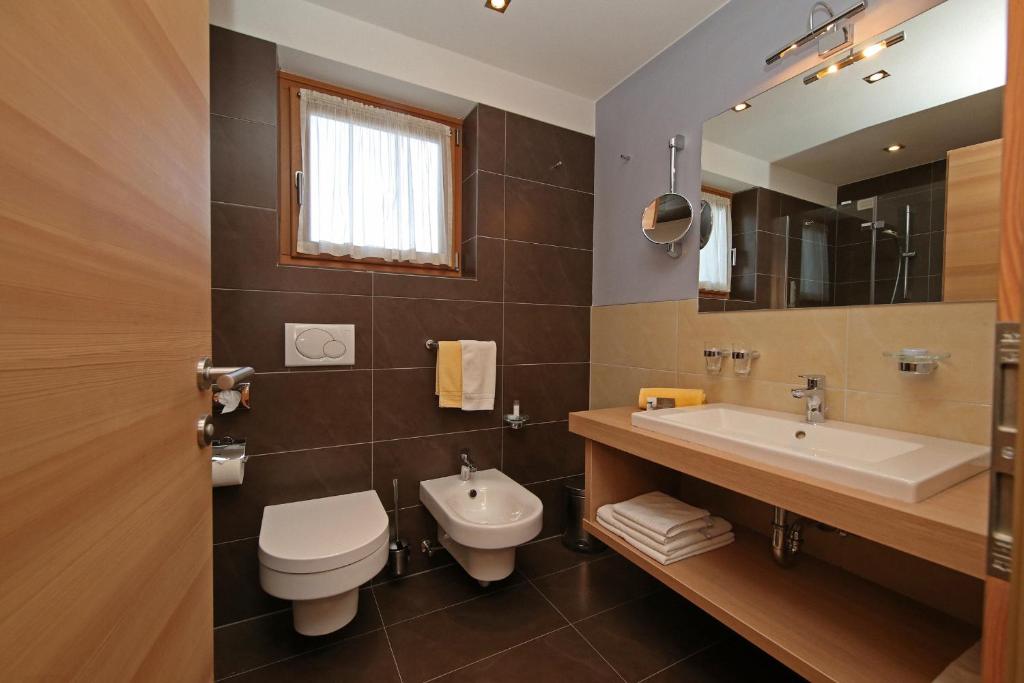 Alpine Hotel Ciasa Lara - Doppelzimmer Mit Balkon