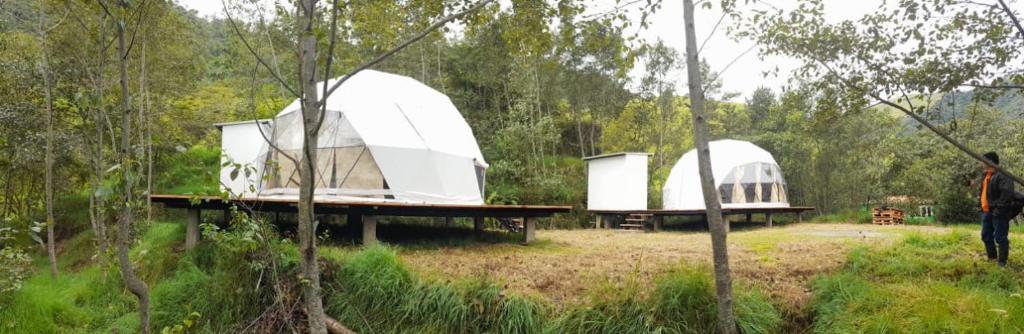 Zahrada ubytování Glamping Termales Aguatibia