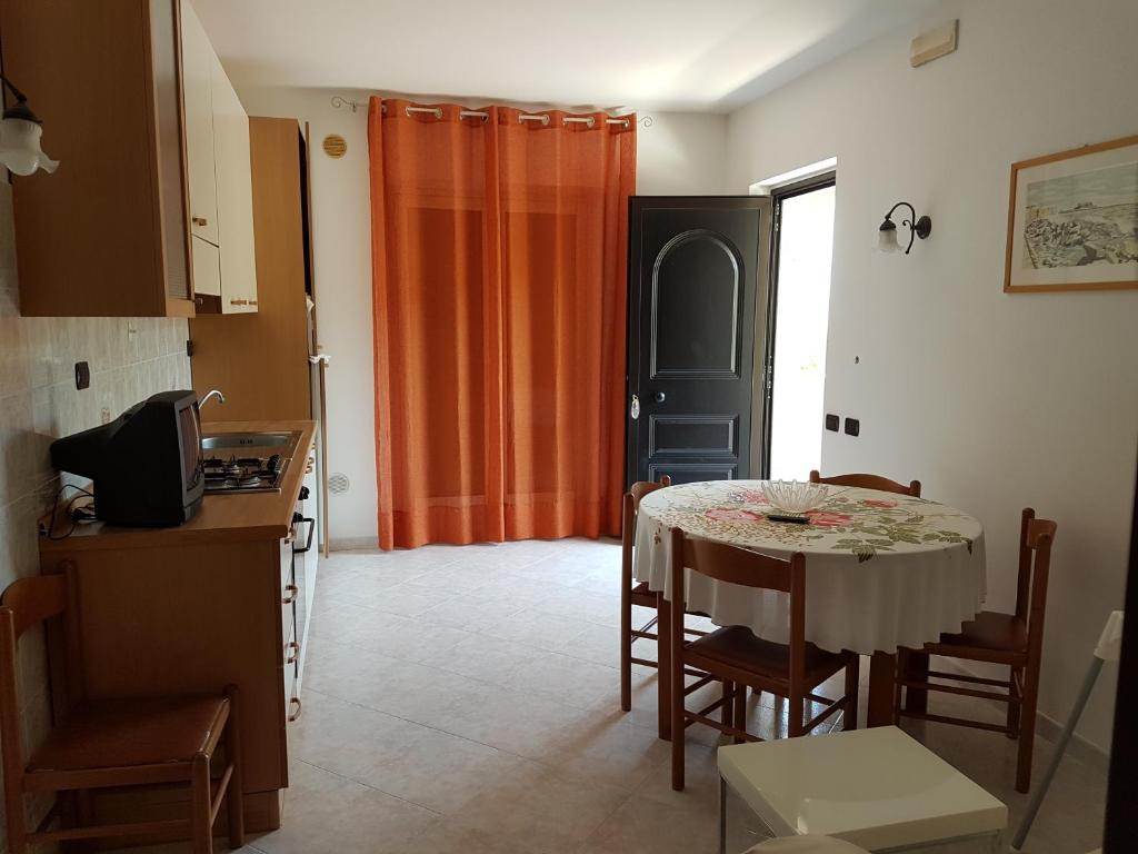 Kuchyň nebo kuchyňský kout v ubytování Hotel la Praia
