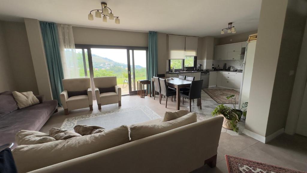 Posezení v ubytování Zeytin Dalı Villa