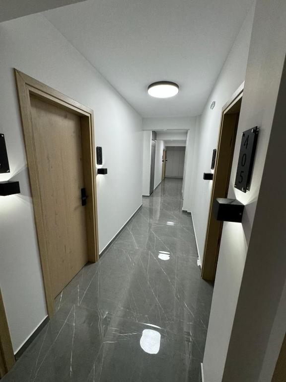 Thess Living Suites - 9