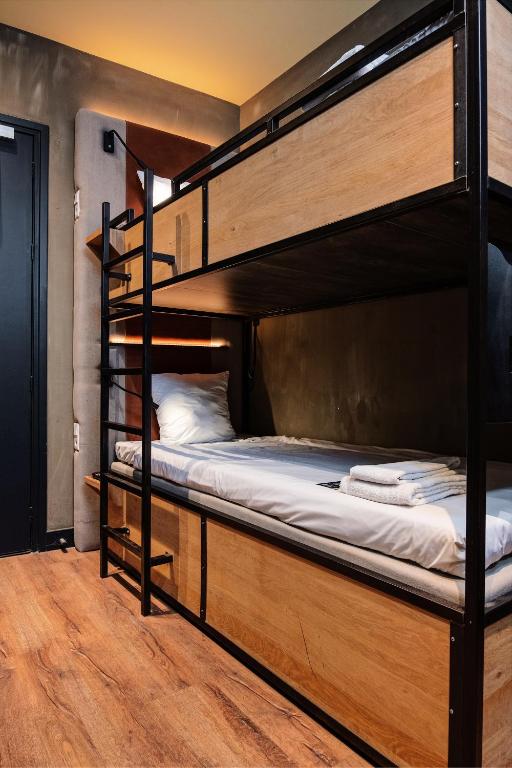 City Center Lodge Utrecht - Resim 37