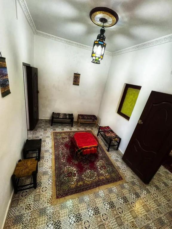 TV a/nebo společenská místnost v ubytování Hostel Tanger Medina