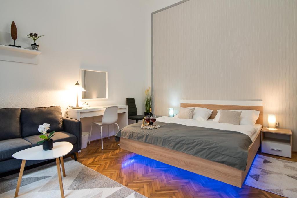 Light design apartment close to City park&Bath 1063 Budapest, Kmety György utca 20 kép - 1