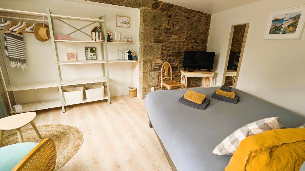 LA GUESTHOUSE - À deux pas du Sentier des Douaniers - 4