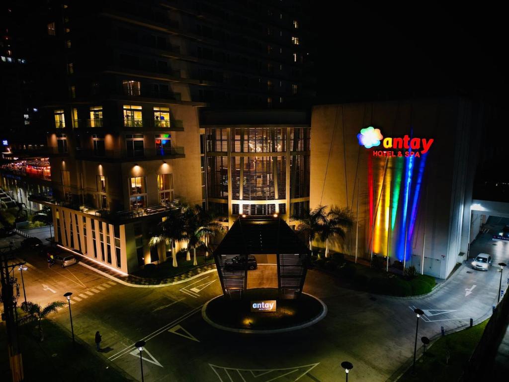 Bangunan di mana terletaknya hotel