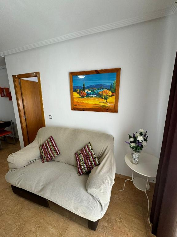 A bed or beds in a room at Apartamento en Santiago de la Ribera a 3min de la playa