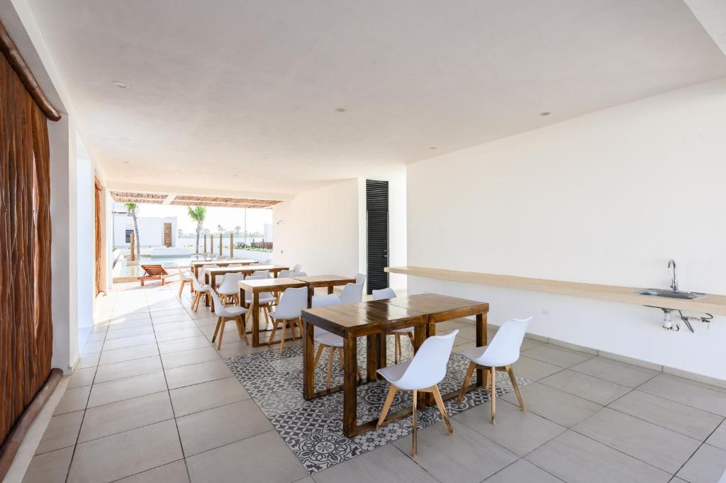 Restaurace v ubytování Casa Nirvana - Puerto Arrecife