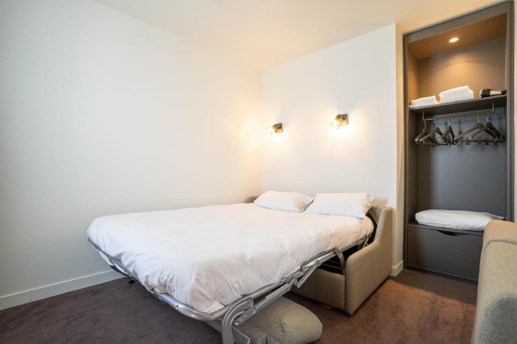 Campanile Tours Nord - Standard Room - 1 Double Bed 1 Sofa Bed