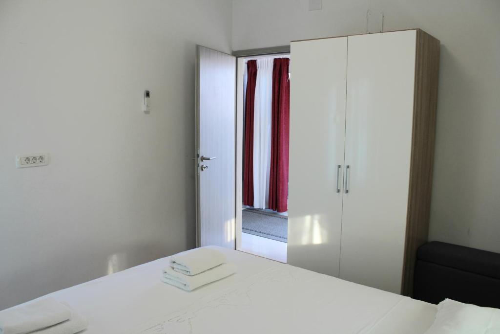 Posteľ alebo postele v izbe v ubytovaní Luxury apartment Maestral - private pool