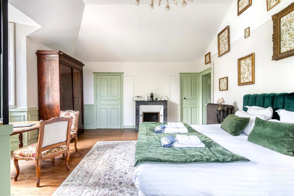 Château le Fresne - Superior Double Or Twin Room