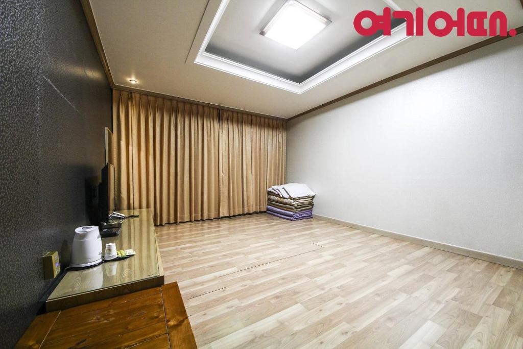 Fotografie z fotogalerie ubytování Jeongsun Ace Family Tourist Hotel v destinaci Čongson