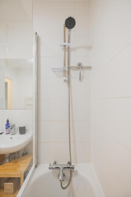 Koupelna v ubytování Brixton Village Flat- Private En-suite double bedroom